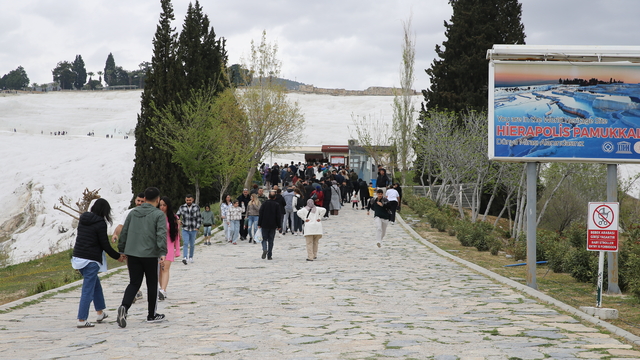Pamukkale bayram tatilinin başından beri 19 bini aşkın turist ağırladı