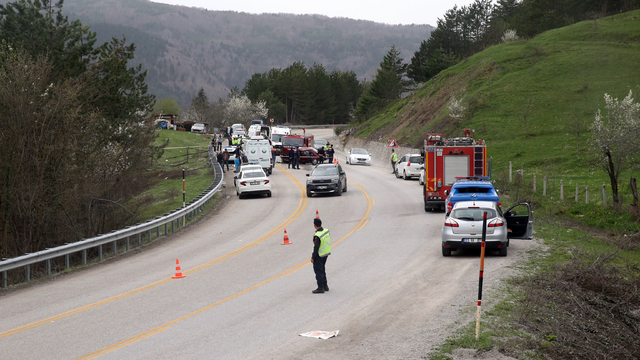 GÜNCELLEME - Kastamonu'da trafik kazasında 3 kişi öldü, 4 kişi yaralandı