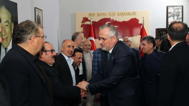 Bafra Belediye Başkanı Hamit Kılıç ve AK Parti Yönetimi'nden MHP'ye bayram ziyareti