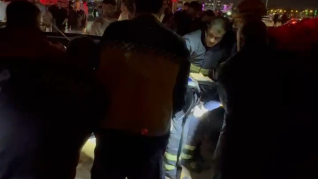 Batman'da otomobil ile hafif ticari araç çarpıştı: 7 yaralı