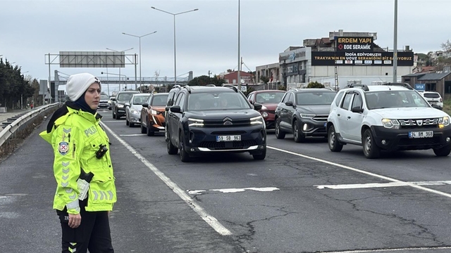Tekirdağ-İstanbul kara yolunda trafik denetimler artırıldı
