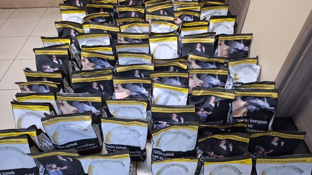 Kocaeli'de 100 kilogram kaçak tütün ele geçirildi