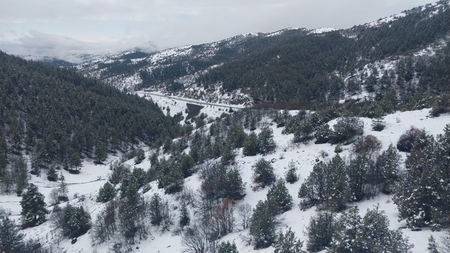Gümüşhane'de nisanda kar etkili oldu