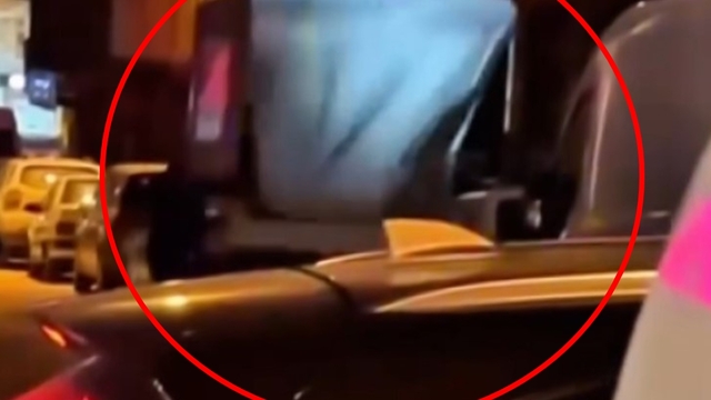 Araca tabanca ile ateş edip kaçtılar; kamyonette saklanırken yakalandılar