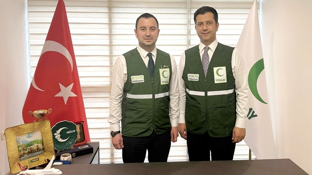 AK Parti MKYK Üyesi İsmail Kaya'dan Yeşilay Osmaniye Şubesine ziyaret