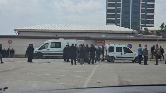 Tartıştığı eşini 15 bıçak darbesiyle öldürdü