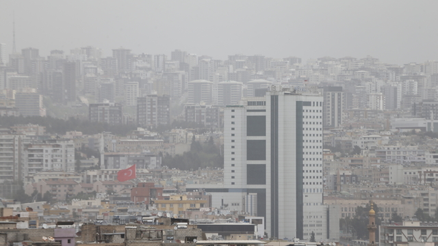 Şanlıurfa'da toz taşınımı etkili oluyor