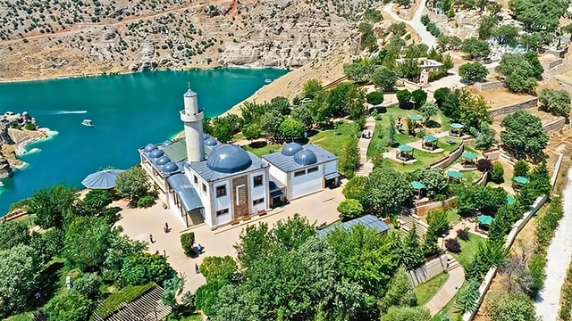 Eğil, bayram tatilinde ziyaretçi akınına uğradı