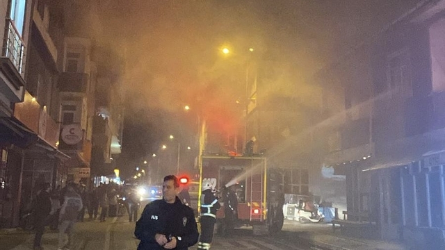 Durağan'da dairede çıkan yangın söndürüldü