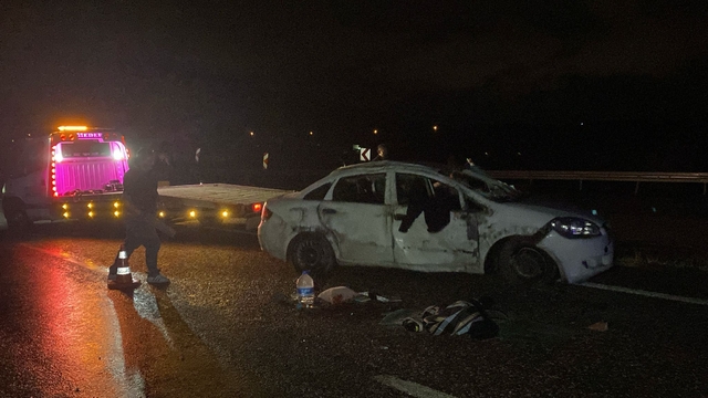 Karabük'te devrilen otomobilde 3'ü çocuk 5 kişi yaralandı