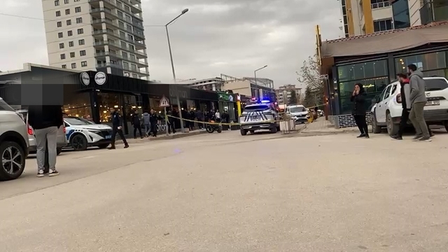 Elazığ'da, kafede iki grup arasında silahlı kavga: 2 yaralı