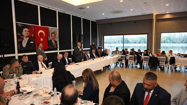 Edirne Valisi Sezer, Roman STK temsilcileri ve muhtarlarla bir araya geldi