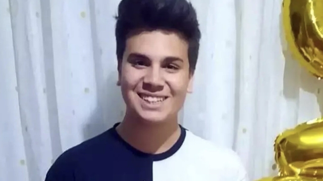 Bıçaklanarak öldürülen Efecan'ın annesi: Benim yavrum gibi karanlıkta kalsınlar