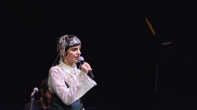 Şarkıcı Eda Baba Bursa'da konser verdi