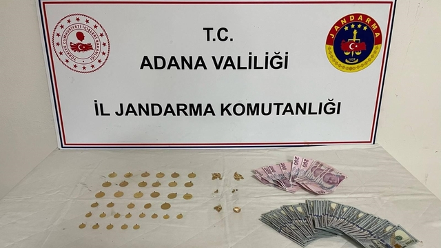 Adana'da bir kişiyi dolandırdığı öne sürülen 2 şüpheli Mersin'de yakalandı