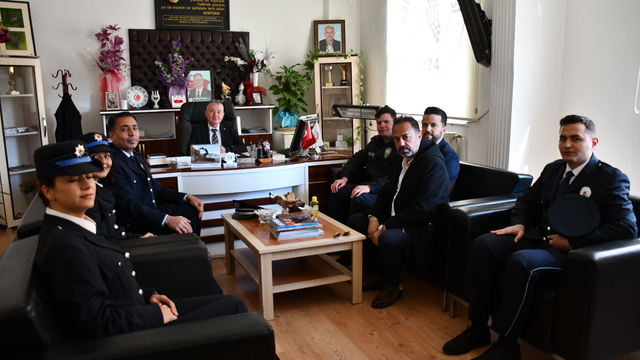 Gülnar Emniyet Amiri Dilek, belediyeyi ziyaret etti.