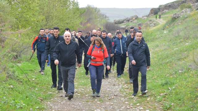Diyarbakır'da "Kral Yolu" rotasındaki Eğil Yatır Kanyonu'nda ilk saha etkinliği yapıldı