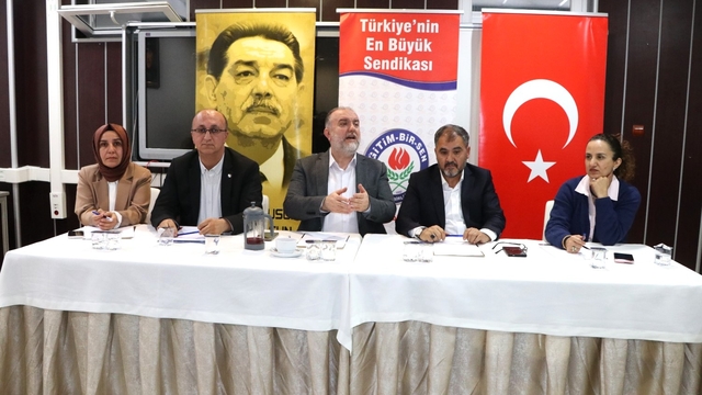 Eğitim-Bir-Sen Genel Başkan Yardımcısı Karaman, Yozgat'ta eğitimcilerle buluştu