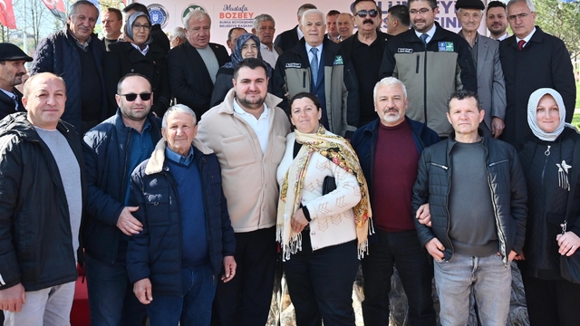 Bursa'da üreticilere 1 milyon 222 bin 500 çilek fidesi dağıtıldı