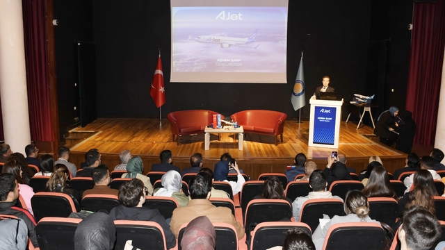 AJet Genel Müdürü Kerem Sarp, Dicle Üniversitesinde söyleşiye katıldı