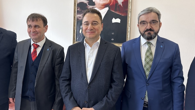 DEVA Partisi Genel Başkanı Ali Babacan, Konya Tarım Fuarı'nı ziyaret etti