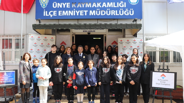 Ordu'da "Polis" temalı resim sergisi açıldı