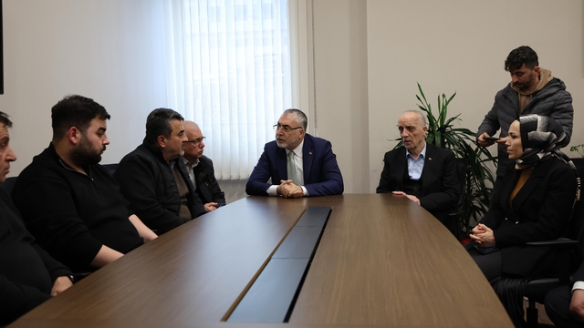 Bakan Işıkhan, maden ocağındaki göçükte yaralanan işçileri ziyaret etti