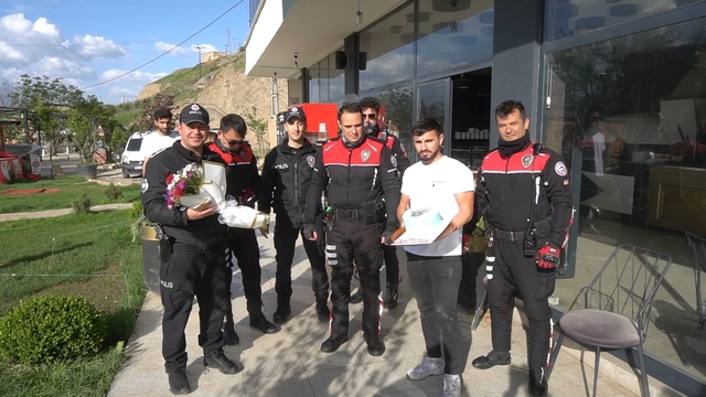 Siirt'te 'kavga' ihbarına giden polis ekibine sürpriz karşılama