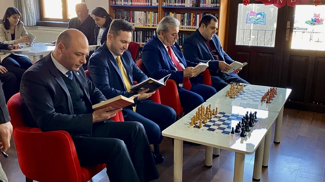 Ayancık'ta ilçesinde kitap okuma etkinliği gerçekleştirildi
