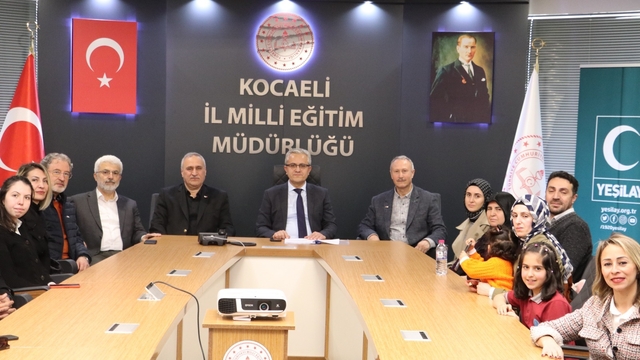 Kocaeli'de "Sağlıklı Nesil Sağlıklı Gelecek Yarışması"nda il birincilerine ödülleri verildi