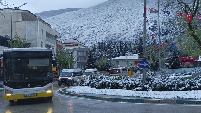 Bursa'da kar yağışı
