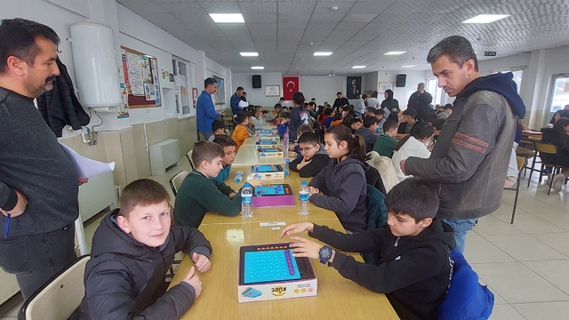 Gümüşhacıköy'de akıl ve zeka oyunları turnuvası düzenlendi