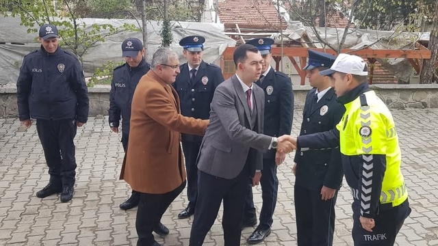 Bayat'ta Polis Haftası dolasıyla emniyet teşkilatına yönelik ziyaret gerçekleştirildi