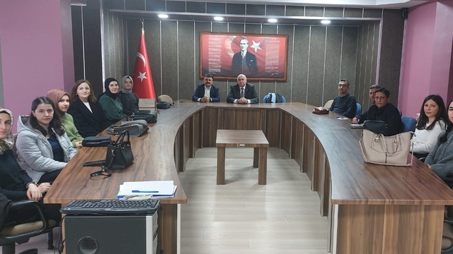 Gümüşhacıköy'de matematik öğretmenleri Maarif Modeli için bir araya geldi