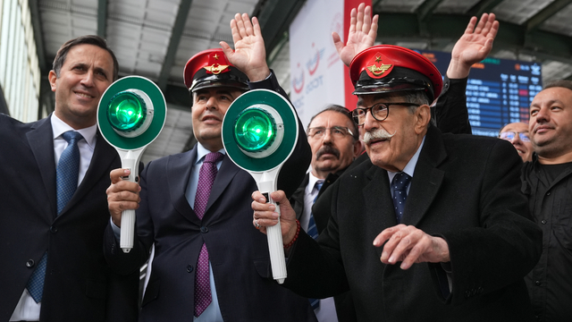 Turistik Diyarbakır Ekspresi yeni sezonun ilk seferi için yola çıktı