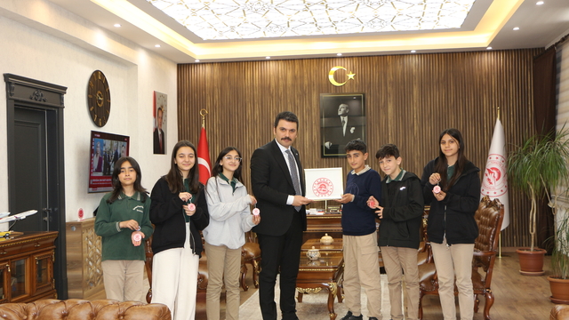 Karlıova'da ortaokul öğrencileri 3 boyutlu yazıcıyla tasarım yaptı