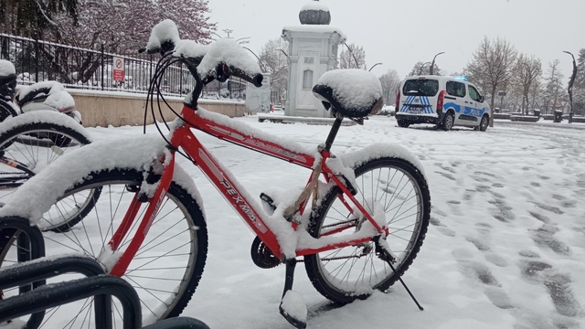 Bolu Dağı'nda kar yağışı (2)