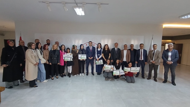 Elazığ'da Sağlıklı Nesil Sağlıklı Gelecek Yarışmasının ödül töreni düzenlendi