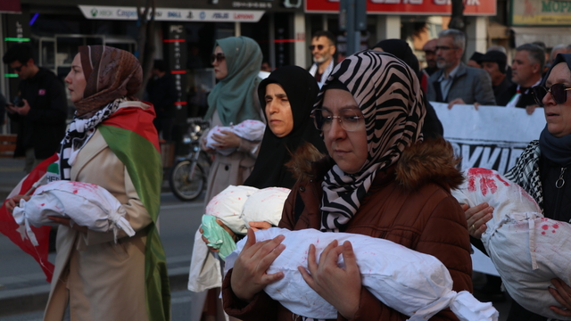 Burdur'da İsrail'in Gazze'ye saldırıları protesto edildi