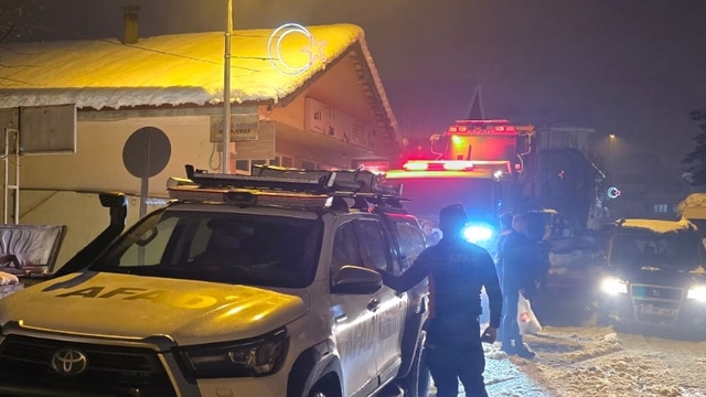 Kastamonu'da kardan dolayı ulaşılamayan köydeki hasta için ekipler harekete geçti