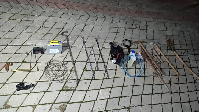 Afyonkarahisar'da kaçak kazı yapan 5 kişi yakalandı