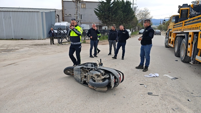 Bursa'da kaza yaralanan motosiklet sürücüsü hastaneye kaldırıldı