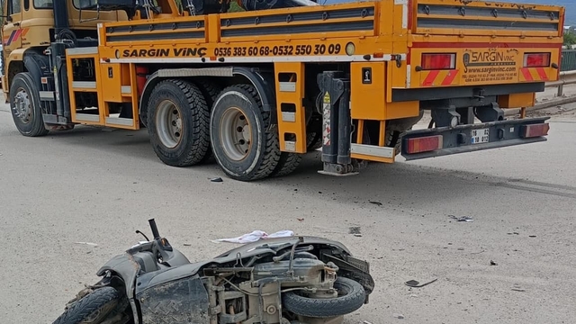 Motosiklet sürücüsü kazada yaralandı