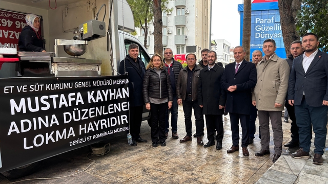 Trafik kazasında hayatını kaybeden Et ve Süt Kurumu Genel Müdürü Kayhan için Denizli'de lokma dağıtıldı