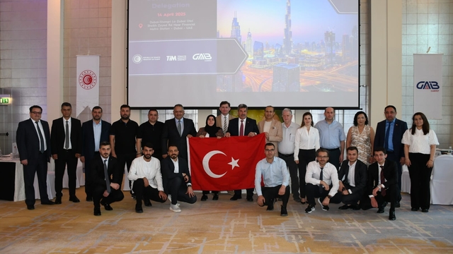 Güneydoğulu halı ihracatçılarından Dubai'ye çıkarma