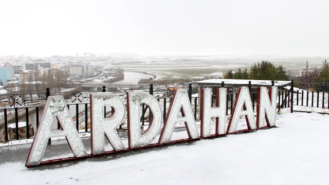Ardahan beyaza büründü