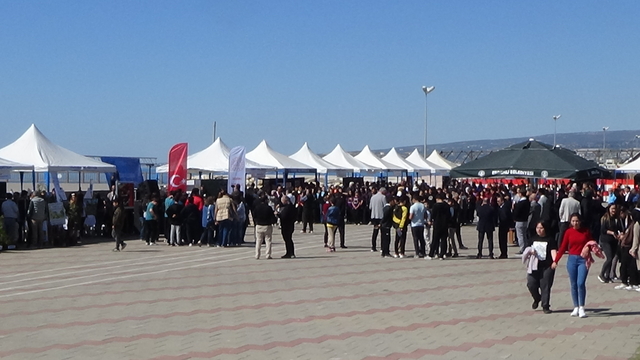 Erdemli'de ortaokul öğrencilerine meslek liseleri tanıtıldı