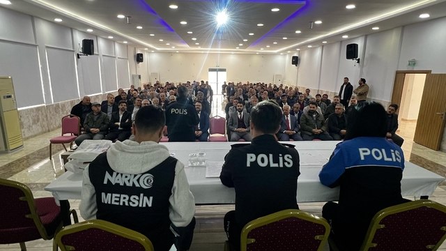 Silifke'de din görevlilerine uyuşturucu ve dolandırıcılıkla mücadele eğitimi verildi
