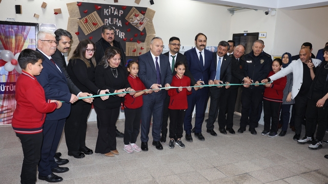 Nevşehir'de öğrencilerin faydalanacağı kütüphane hizmete açıldı