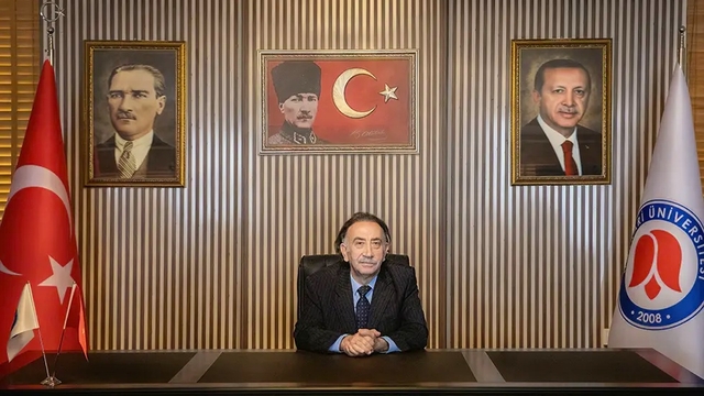 Hakkari Üniversitesi Rektörlüğüne atanan Prof. Dr. Gençcelep göreve başladı
